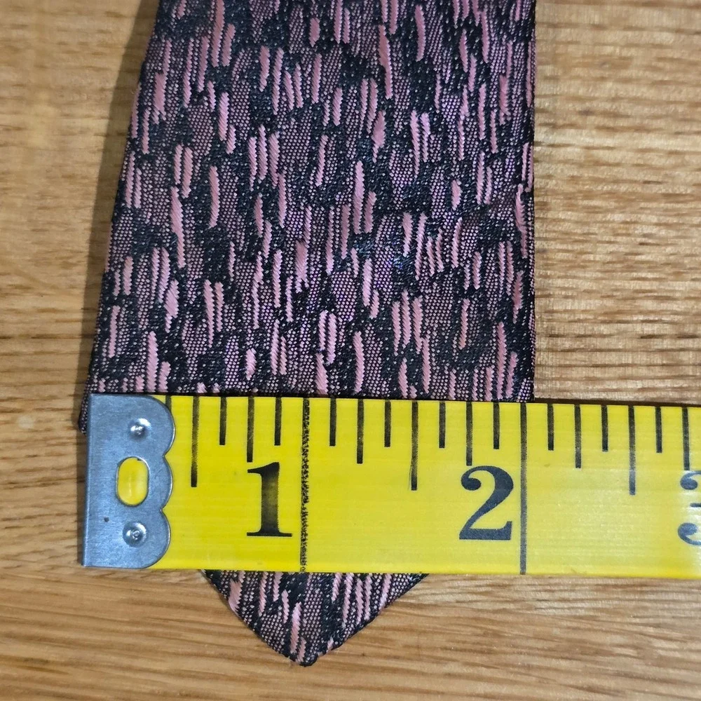 VTG Expressions Mens Pink Black Abstract Textured‎ Weave 80s Skinny Necktie
